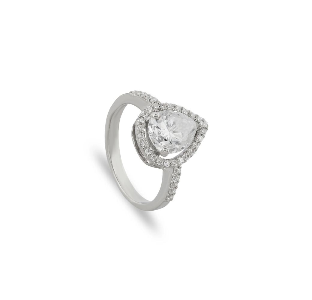 For Mom, From the Cosmos: 5 Moissanite Gifts to Light Up Her Mother's Day