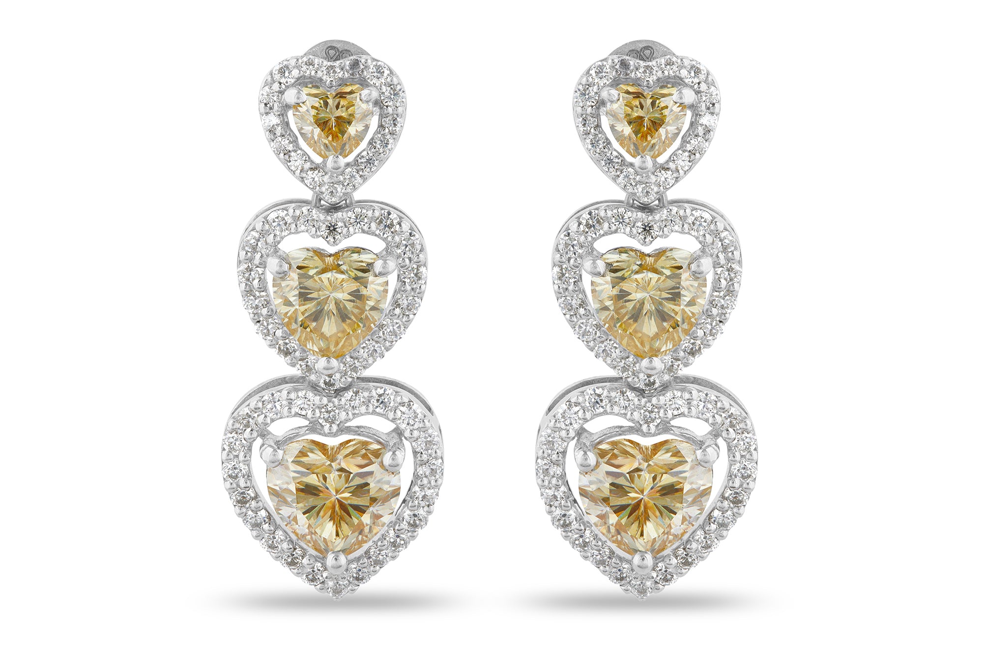 Best Moissanite Earrings India ! Moissanite Stud Earrings Price