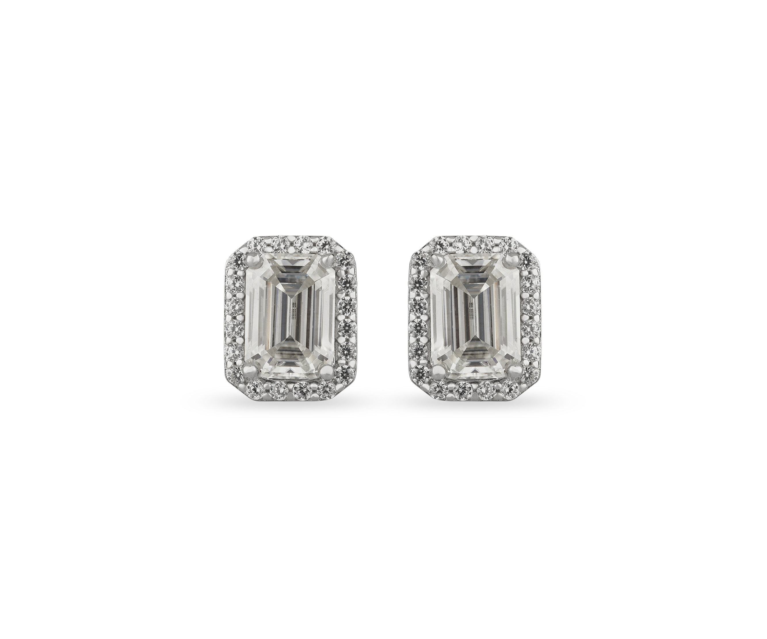 User Buy silver ear studs